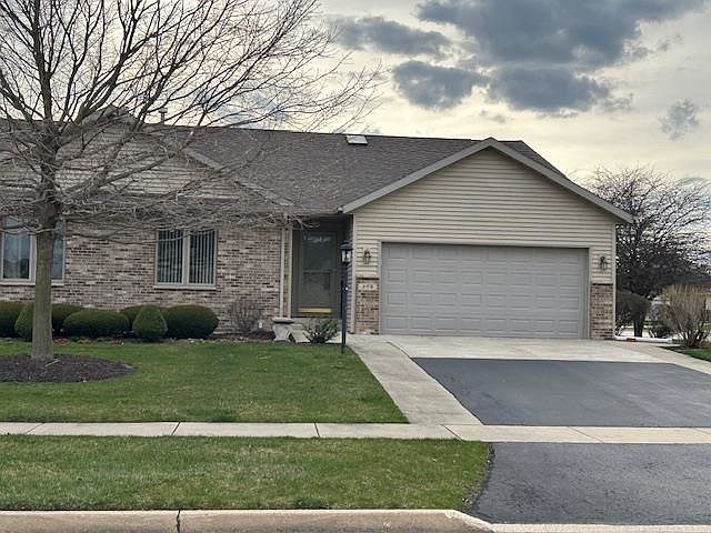 2nd image of 209 Pebbles Ave