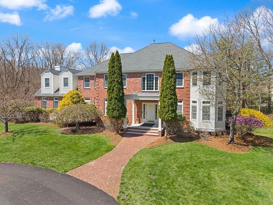 1st image of 7 Dry Pond Rd