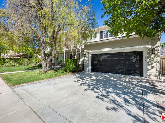 3rd image of 25417 Magnolia Ln