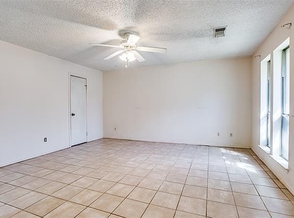 4th image of 235 Brookwood Dr