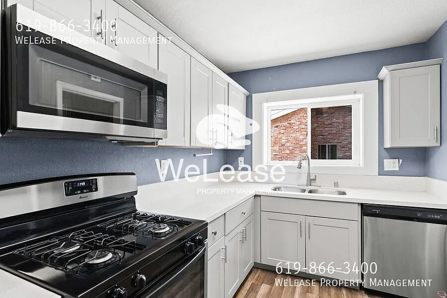 9425 Apple St #9425 APPLE ST - FRON
