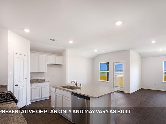 4th image of 185 Mountain Pea Rd