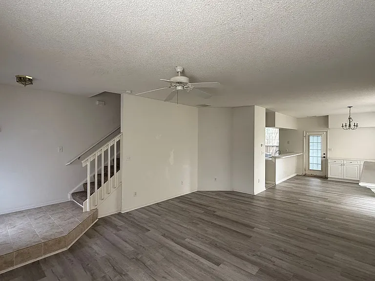 2544 Covent Garden Rd — Photo 4