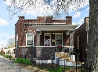 4765 Rosa Ave, Saint Louis, MO 63116