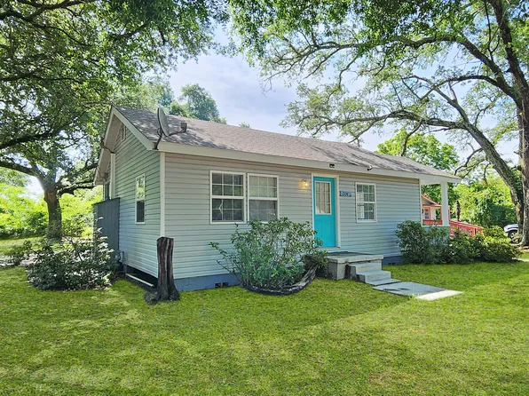 104 N Lang Ave, Long Beach, MS 39560