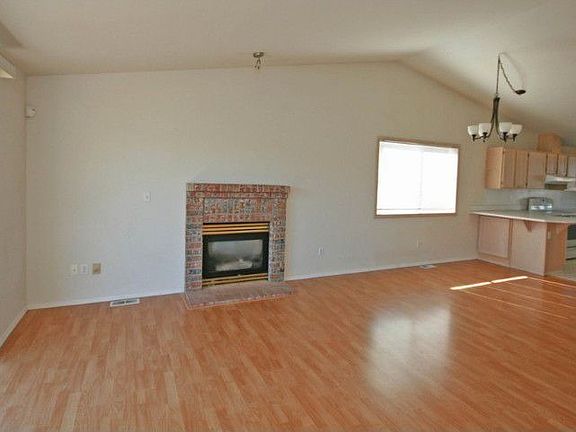 2nd image of 3207 S 302nd Pl