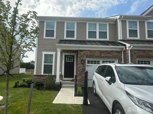40 Owen Ct, Somerset, NJ 08873