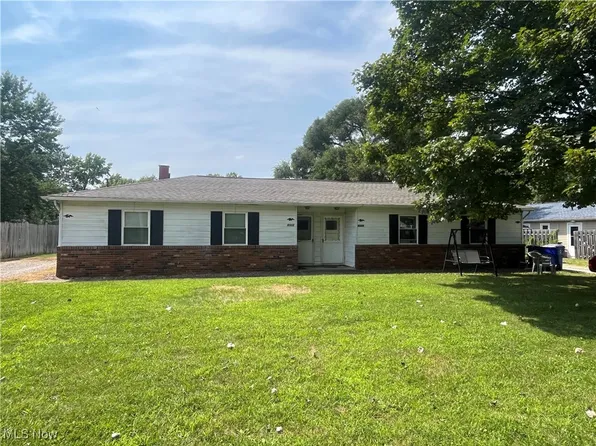 9323 Flora Dr, Streetsboro, OH 44241