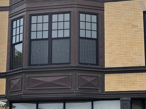 2nd image of 4534 N Ravenswood Ave #2F
