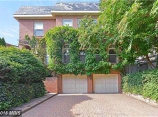 4609 Charleston Ter NW, Washington, DC 20007