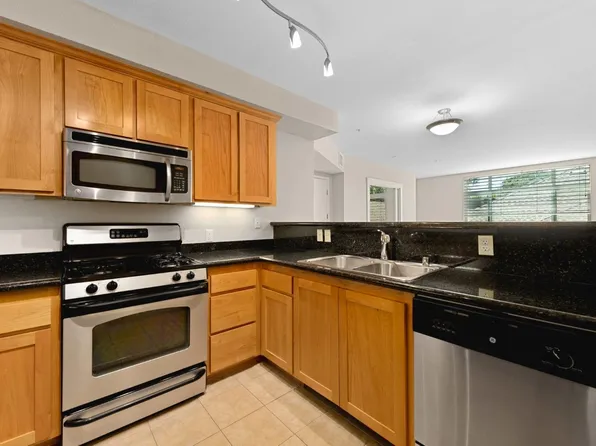 810 7th Street #3, Santa Rosa, CA 95404