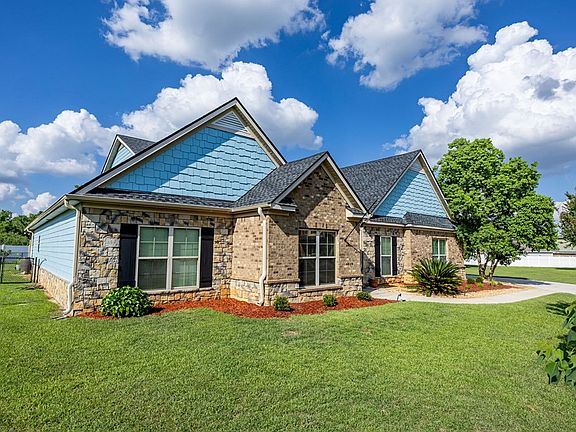 5th image of 277 Silver Maple Ln