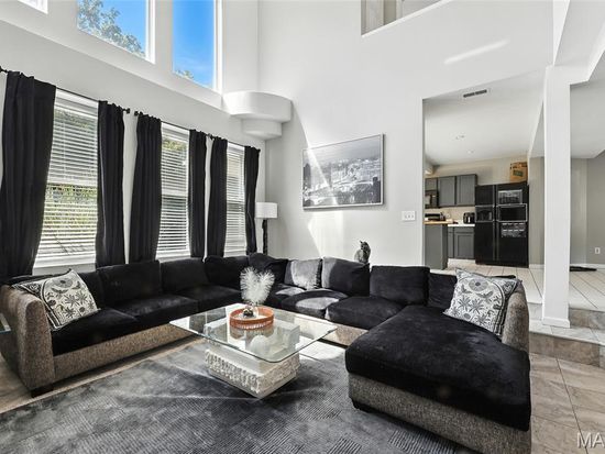 482 Hardy Rd, Troy, MO 63379