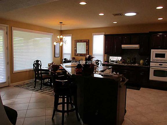 3rd image of 10225 Tresor Ct