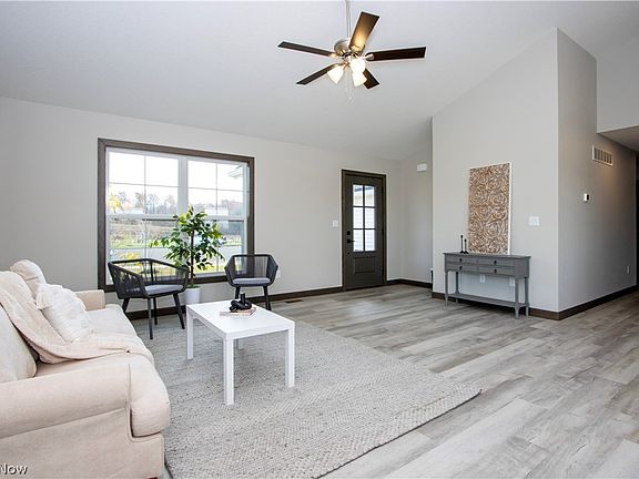 5th image of 4156 Fieldridge Ct