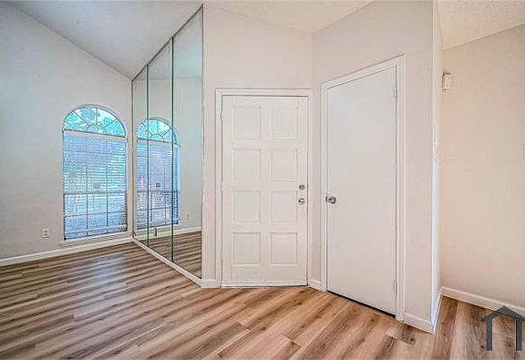 4th image of 18211 Dinner Creek Dr