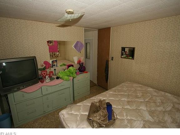 2nd image of 342 Lantern Ln