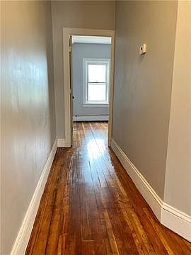 5th image of 46 Cleveland St #1R
