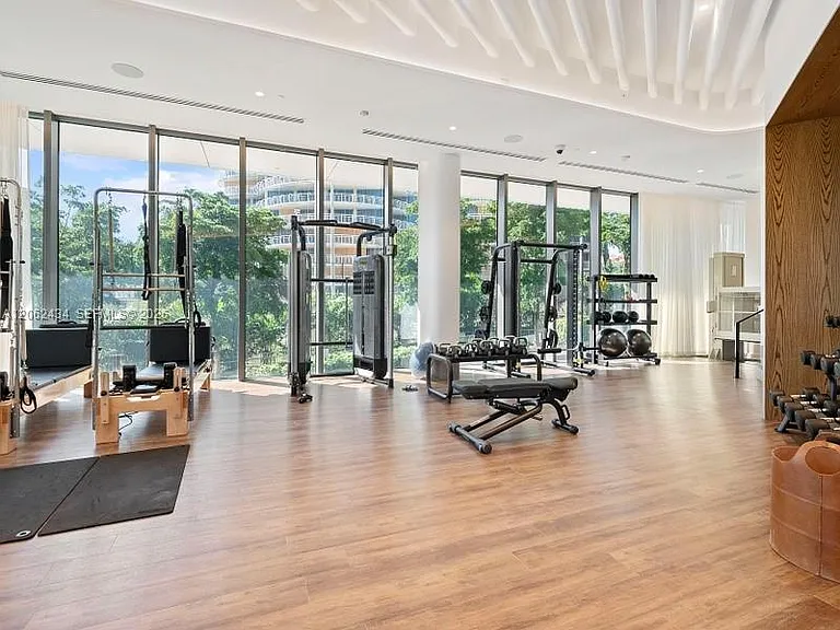 2811 S Bayshore Dr #5C — Photo 26