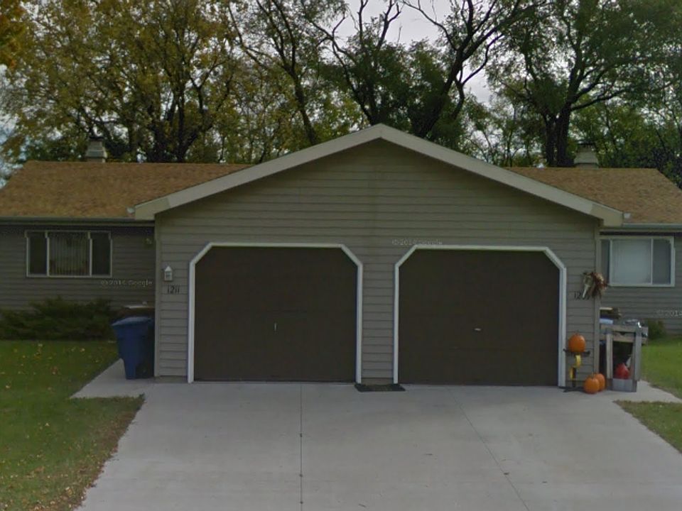 1st image of 1209-1211 Depere St