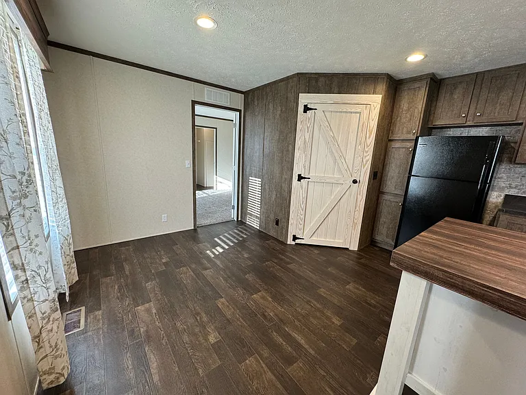Westbridge Manor — Photo 131