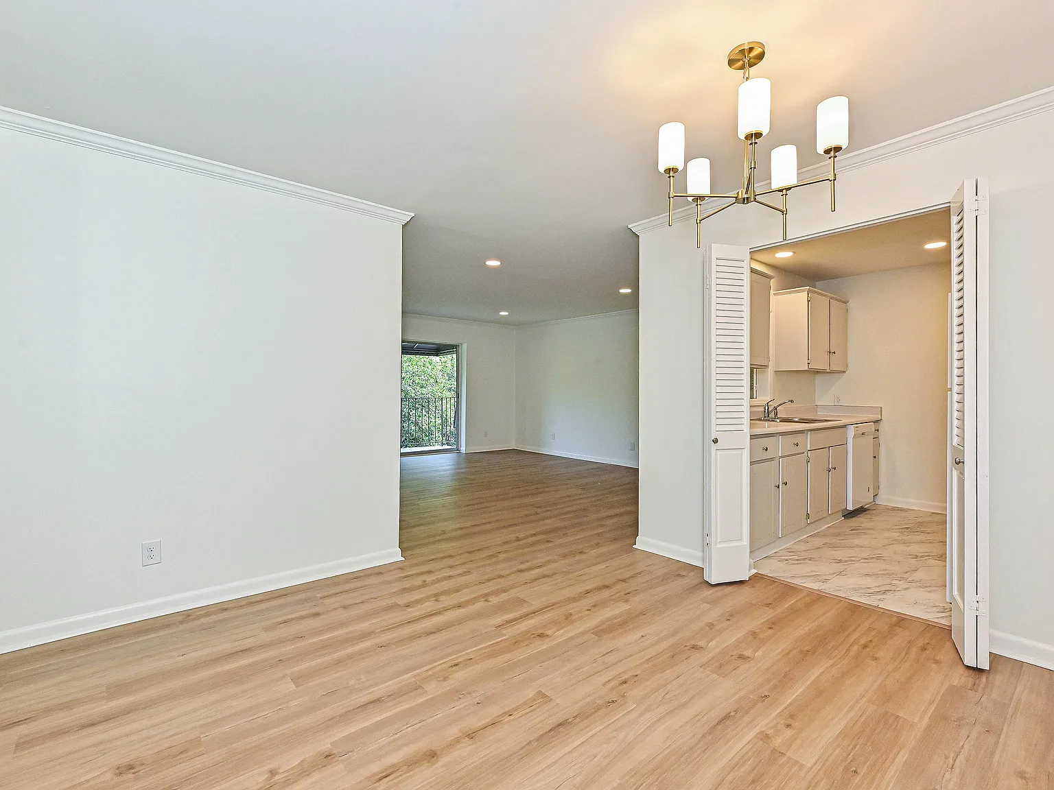 1 bed, 805 sqft, $1,625 — Photo 1