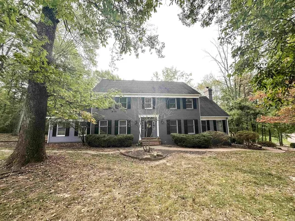 1311 Bentwood Dr, Evansville, IN 47725