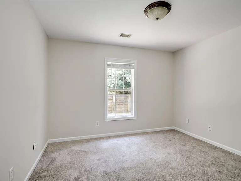 4557 Country Glen Cir — Photo 26