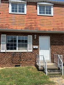 35 Broadway Gdns, Nitro, WV, 25143