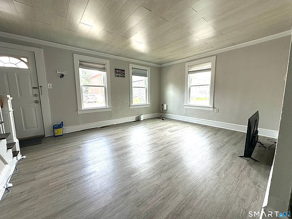 3rd image of 76-78 Oak Street