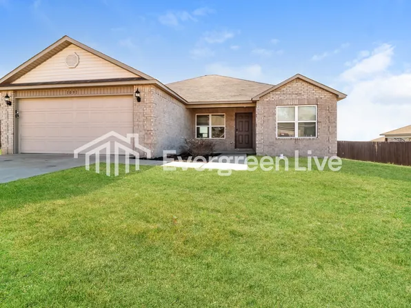 1091 Huntington Dr, Benton, AR 72019