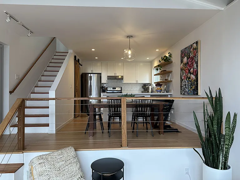 110 Morning Sun Ave — Photo 4
