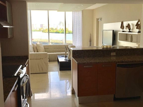 3rd image of 15 Avenue Munoz Rivera Paseo Caribe Paseo Caribe # Pa