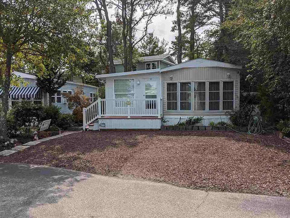 1st image of 33 S Lake Dr #435