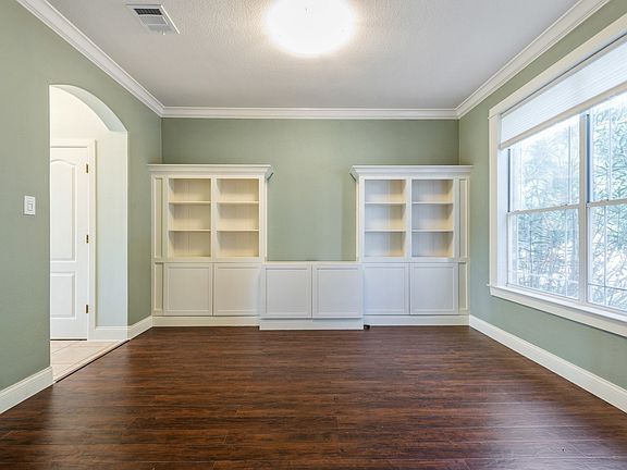 3rd image of 18617 Dry Pond Dr