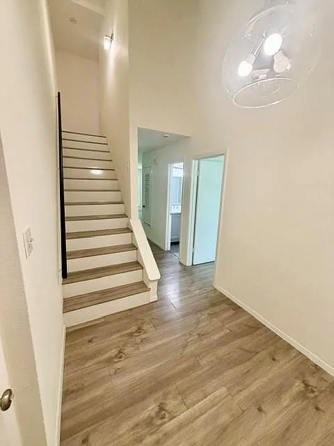 4 bed, 2.0 bath, 1415 sqft, $2,225 — Photo 2