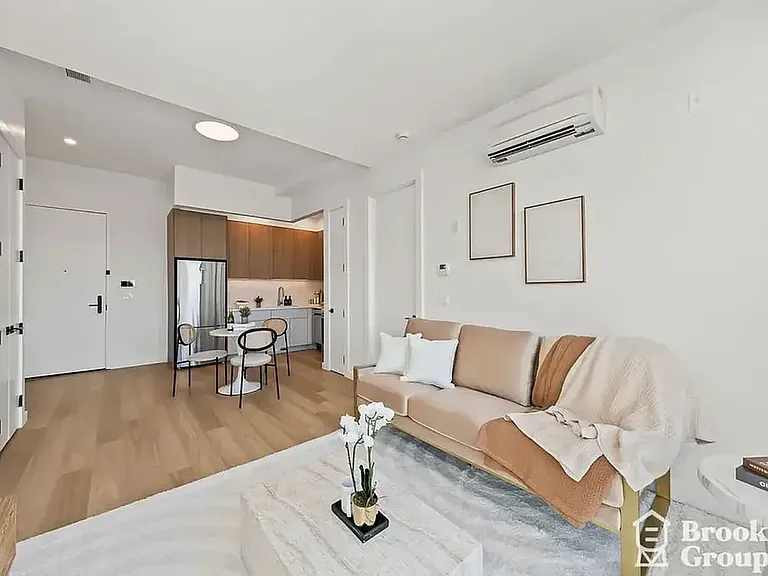 556 Baltic St #809 — Photo 11