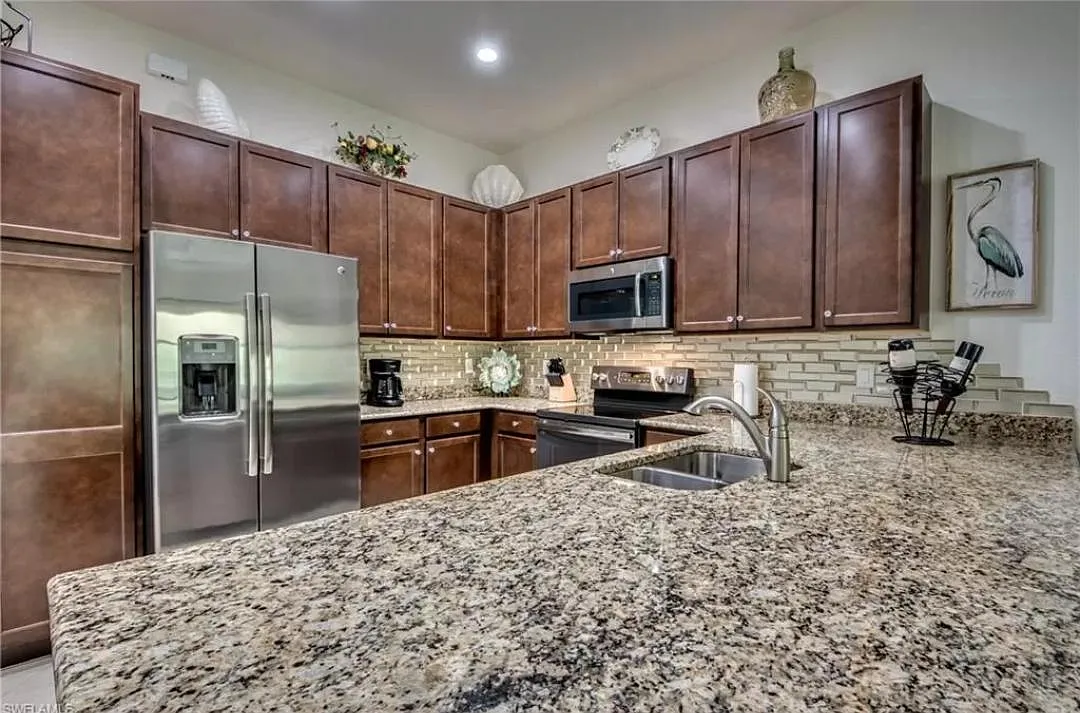 2 bed, 1442 sqft, $2,400 — Photo 3