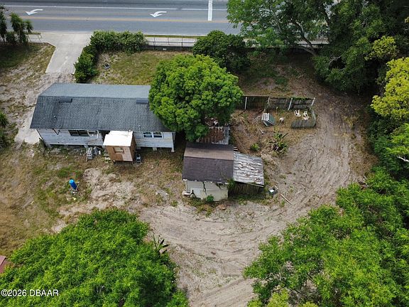 5th image of 1121 Votaw Rd