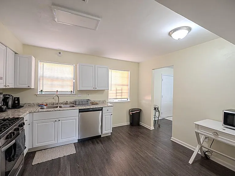 5393 Kirk Dr — Photo 13
