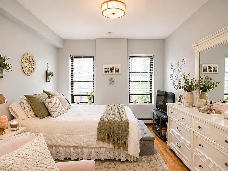 10 Davis Ave #C — Photo 5