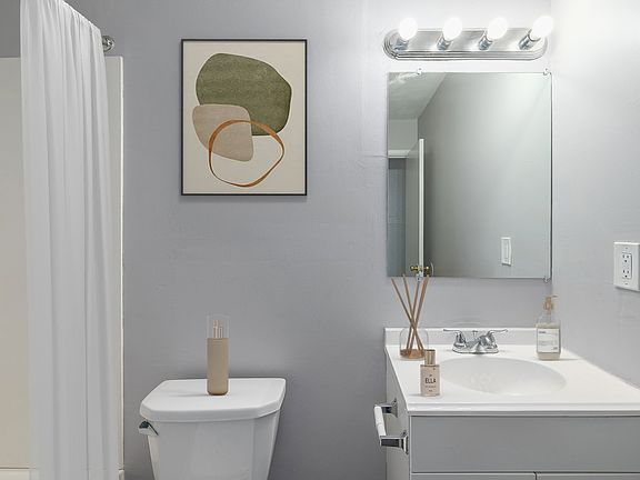 5th image of 1027 Tower Blvd #360e7147b