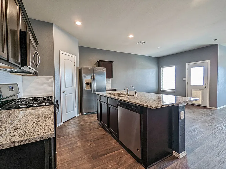 14541 Montclair Way — Photo 10