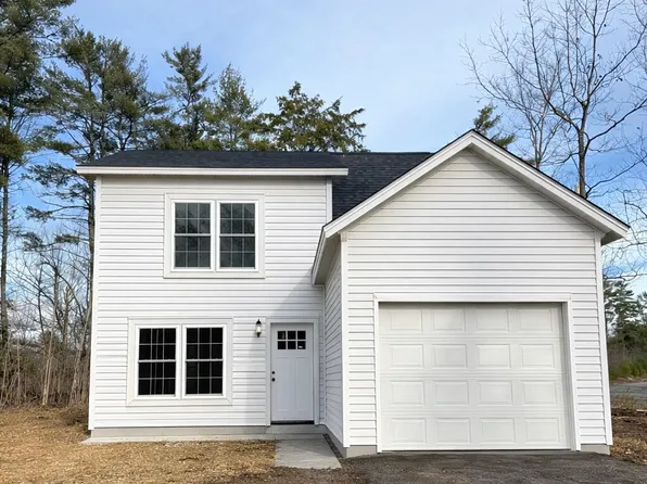 33 Pinecrest Lane, Pittston, ME 04345