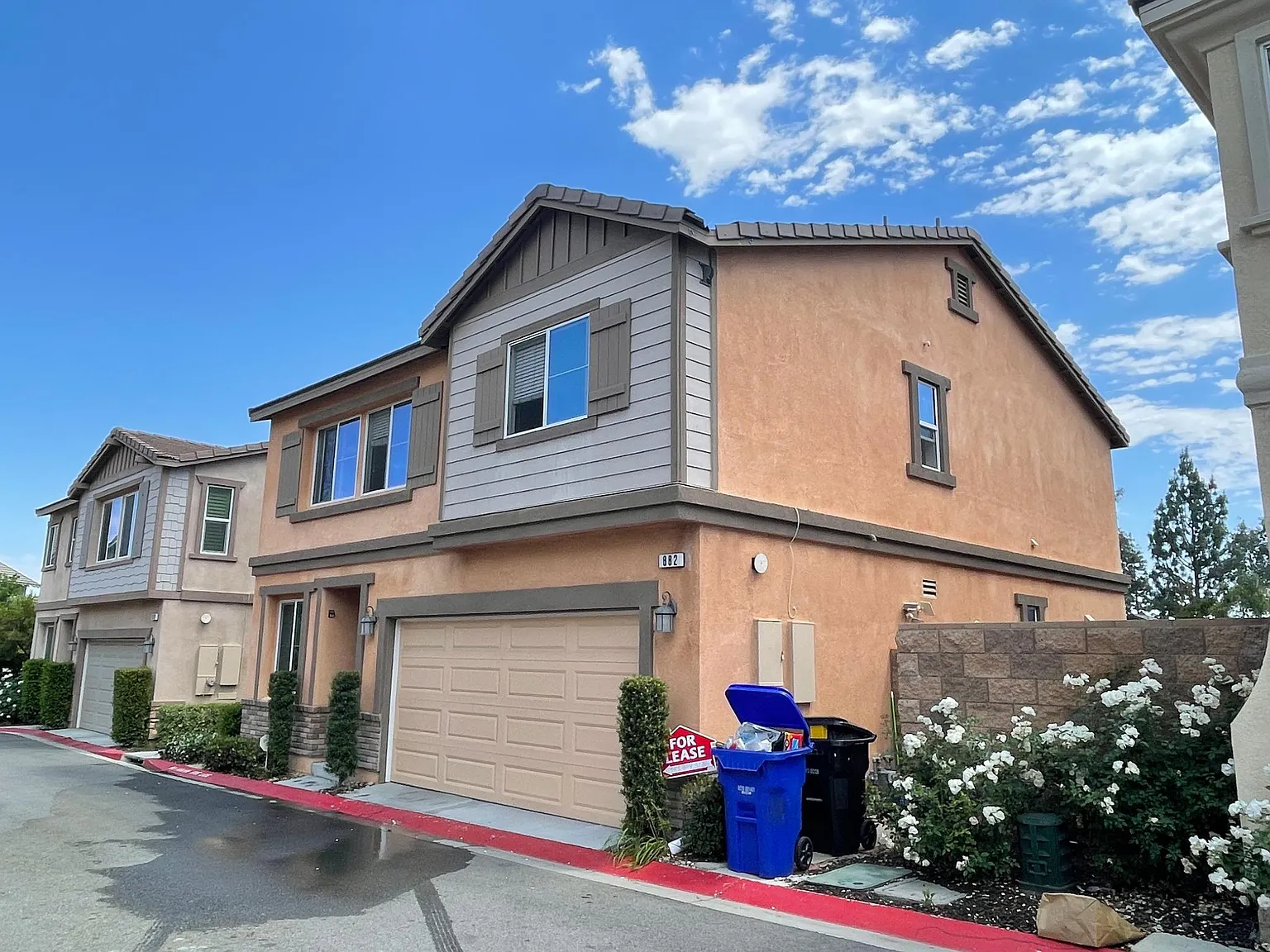 4 bed, 2.5 bath, 2047 sqft, $3,650 — Photo 1