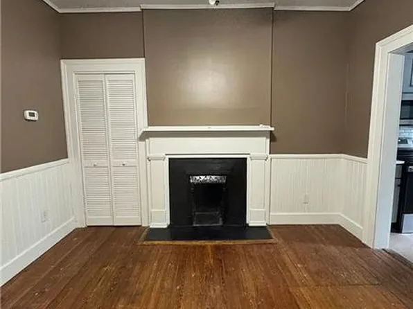 114 W Henry St, Savannah, GA