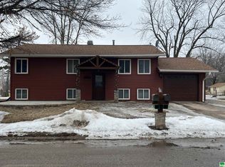 705 Rock Island Ave, Cherokee, IA 51012