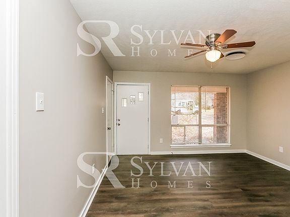 4th image of 2611 Cliffwood Dr