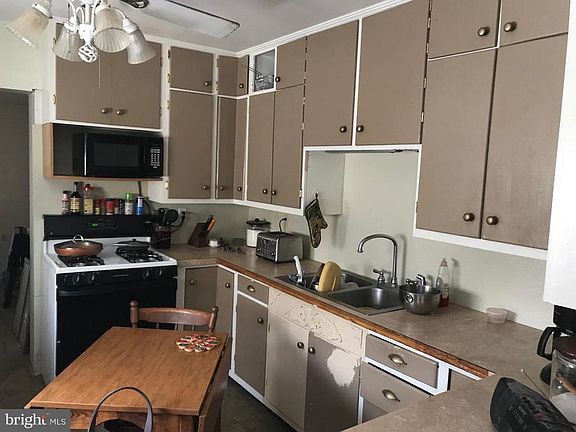 3rd image of 13270 Main Ave