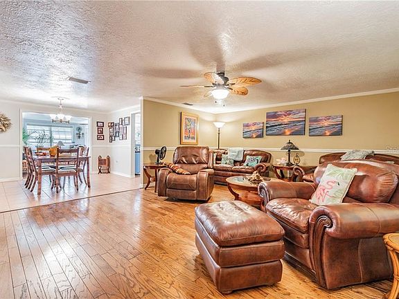 3rd image of 7240 Cypress Knoll Dr